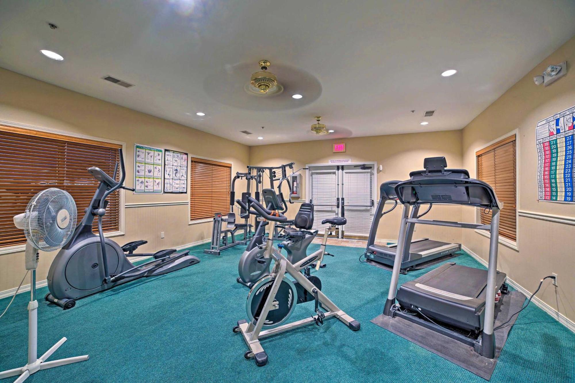 Ground-Floor Branson Condo With Community Perks Kültér fotó