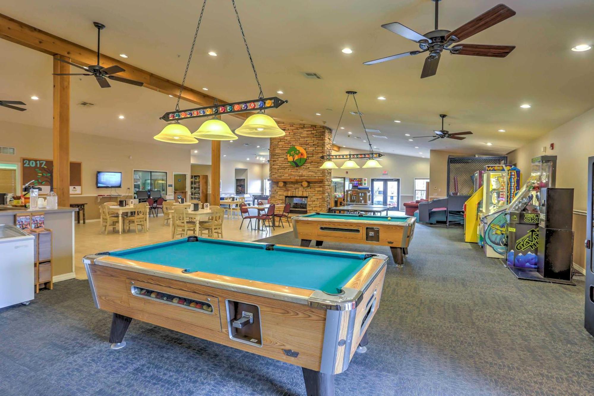 Ground-Floor Branson Condo With Community Perks Kültér fotó